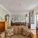Majestic Ocean View Retreat